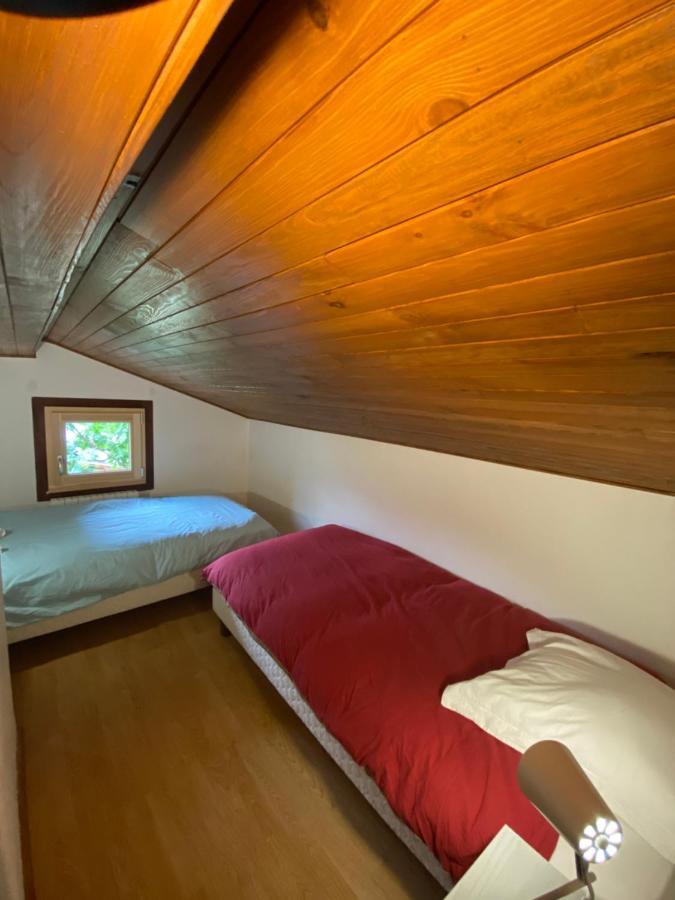 Logement Mansarde Dans Maison Avec Jardin En Bord De Piste, Vue Montagne Les Houches Eksteriør bilde